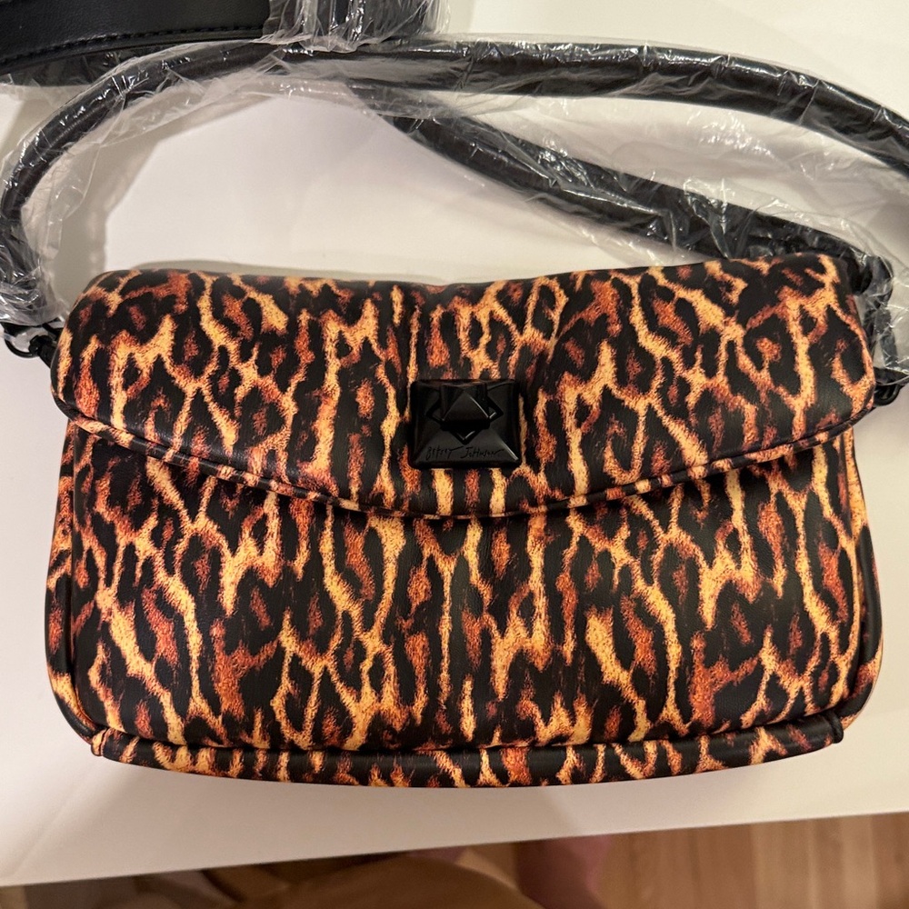 Betsey Johnson Soft Leopard Print Shoulder Bag, NWT - Picture 16 of 16